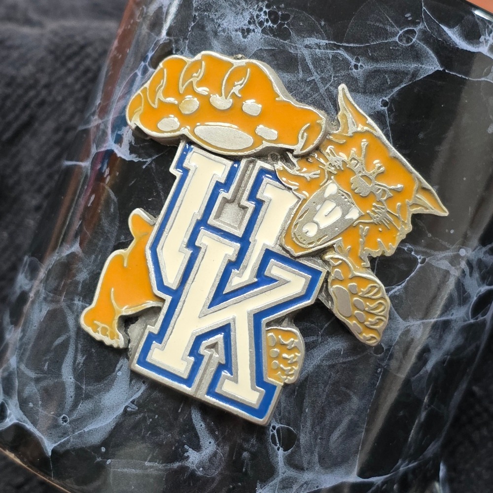 Vintage Kentucky Wildcats Mug Old Logo Great American Products Pewter‎ Emblem